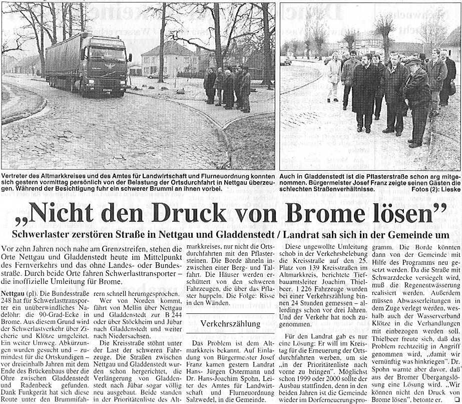 Nettgau, Schwerlaster zerstören Straße in Nettgau und Gladdenstedt. Der Landrat vor Ort. Artikel von Peter Lieske