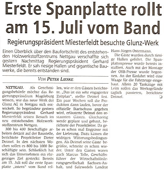 Nettgau, erste Spanplatte rollt am 15. Juli 2001 vom Band
